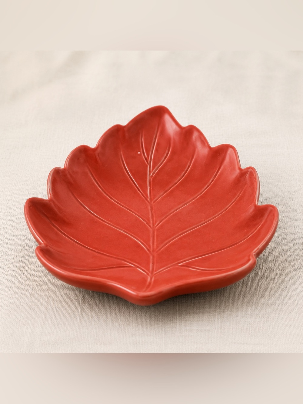 Red Ceramic Maple Leaf Serving Bowl Fall Thanksgiving Decor